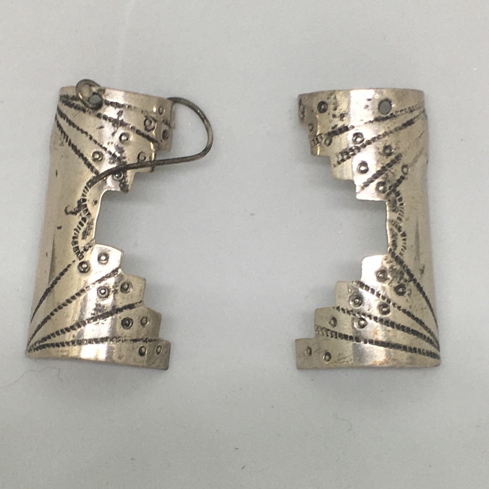 Stamped sterling Silver hammered earrings vintage